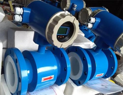 自來水電磁流量計產(chǎn)品圖